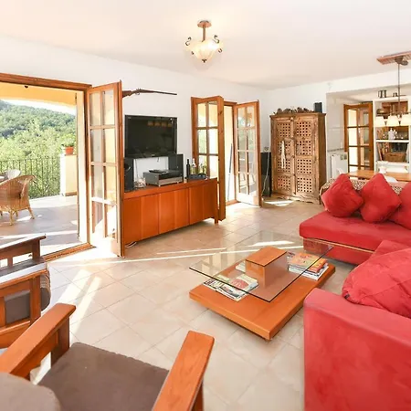 Casa Gabriela كالونج